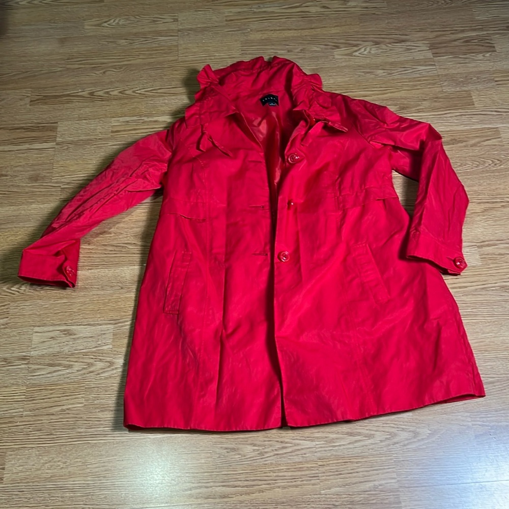 Red Tribal jacket size 16 cute ruffle collar. A572